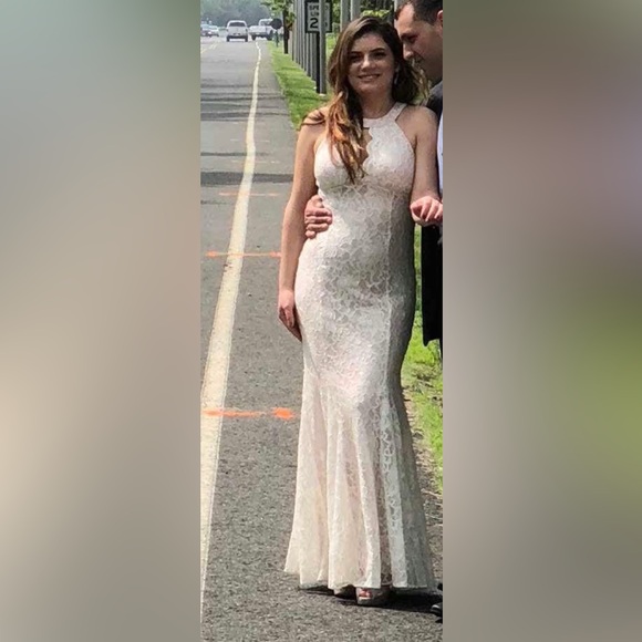 Worn only once , very good condition no stains no tears - Picture 2 of 7